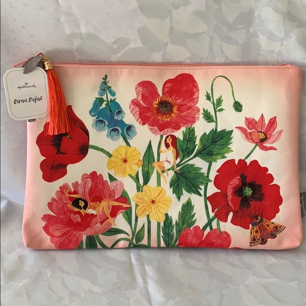 Hallmark clutch. NWT